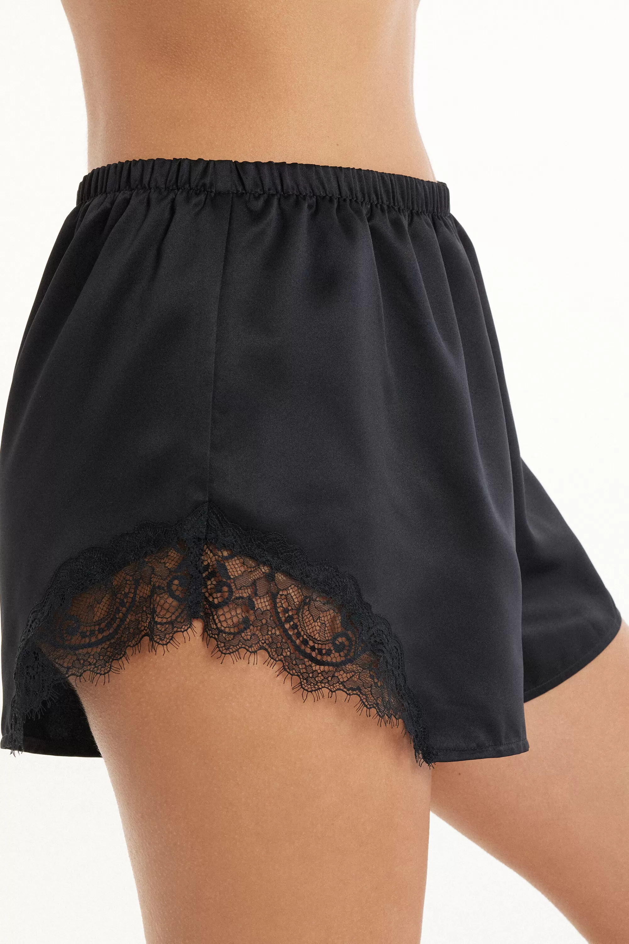 Hot Pantaloncino Corto In Raso E Pizzo - Pigiami Combinabili - Donna | Shorts | Pigiami combinabili