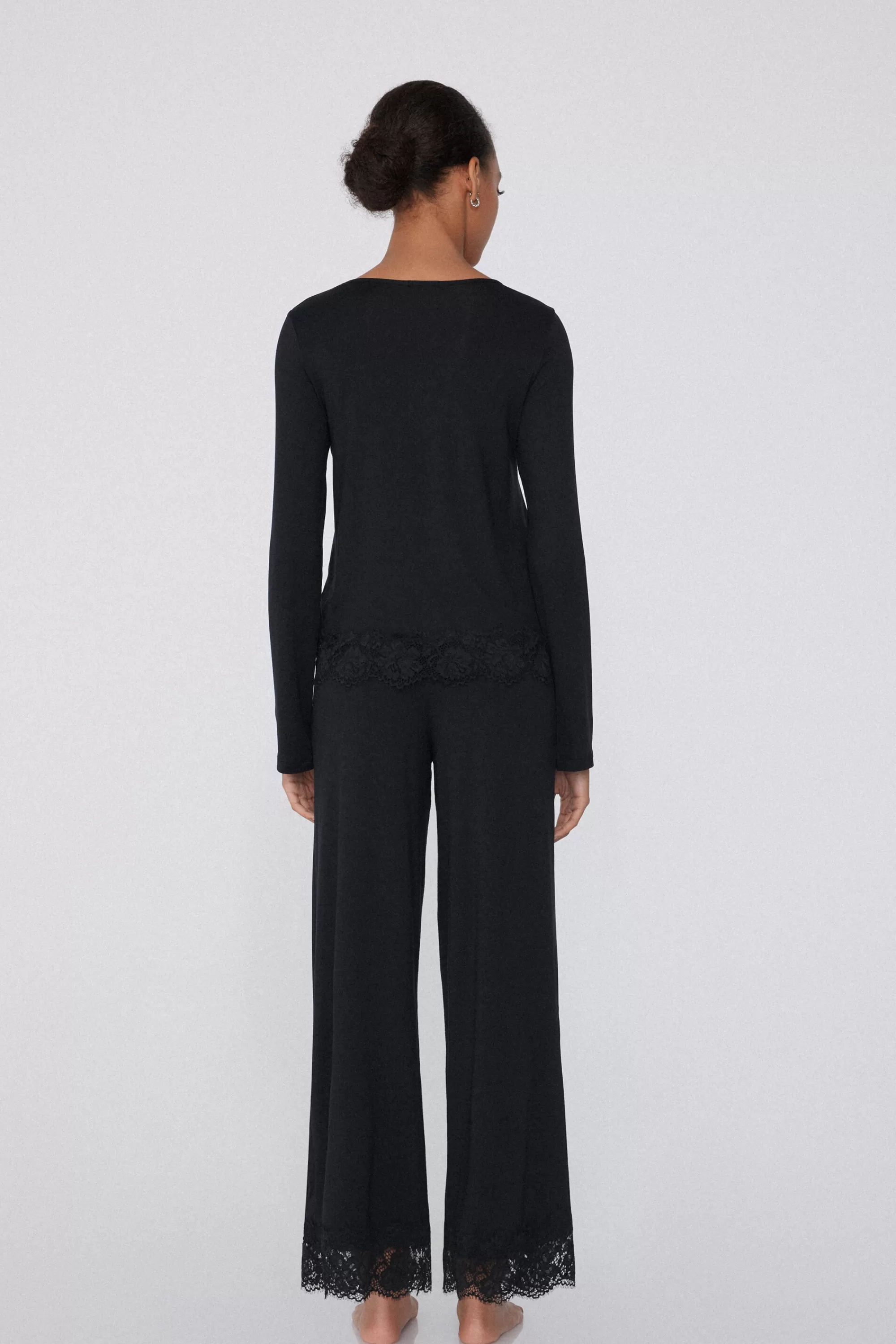 Shop Pigiama Lungo Viscosa Con Pizzo - Pigiami Lunghi - Donna | Pigiami lunghi