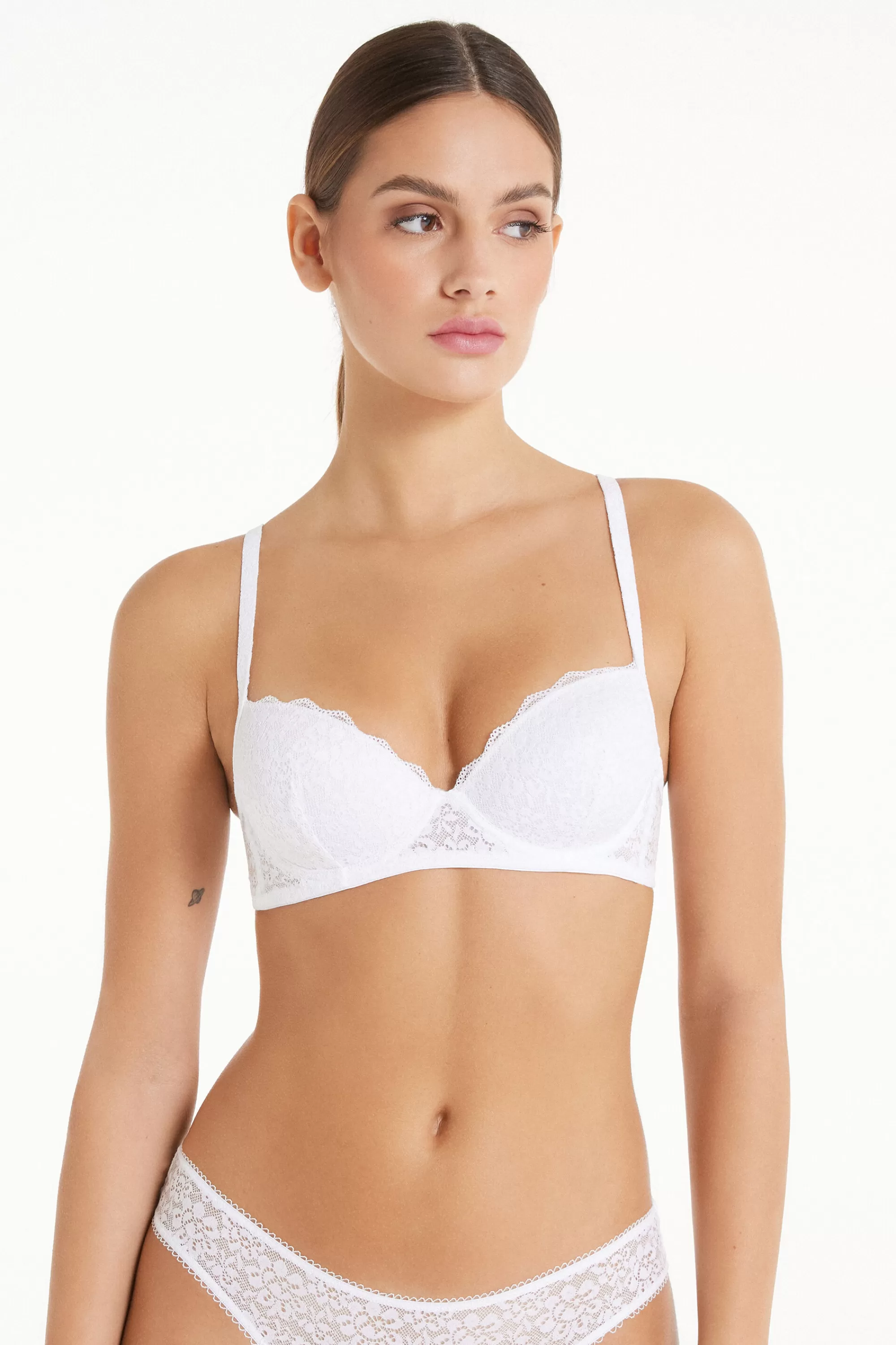 Online Reggiseno Balconcino Leggermente Imbottito In Pizzo Riciclato Wien - Balconcino - Donna | Invisibile | Completi intimi